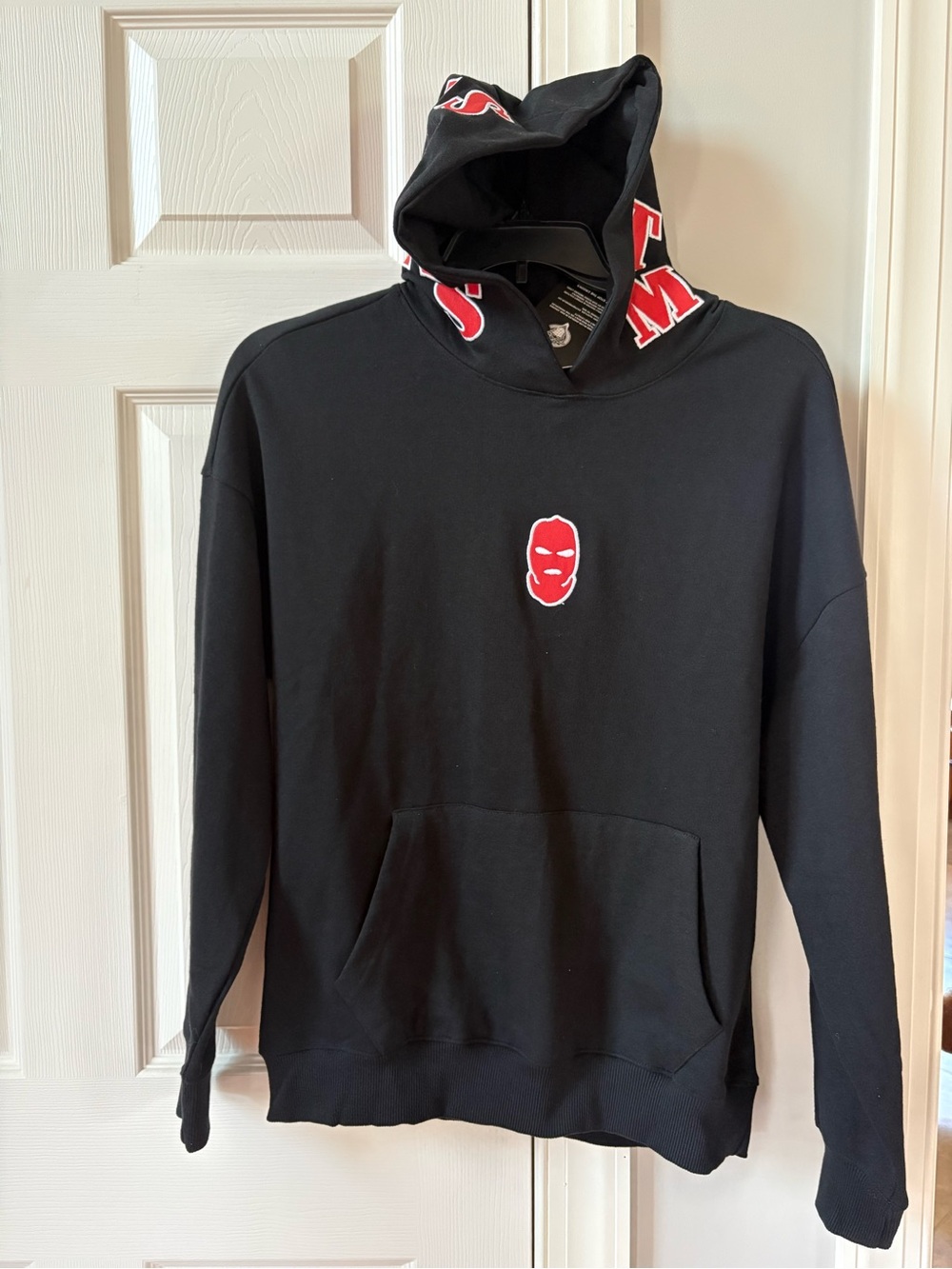 Crooks & Castles Trouble Makers Hoodie Black Embroidered Logo Size M NWT
